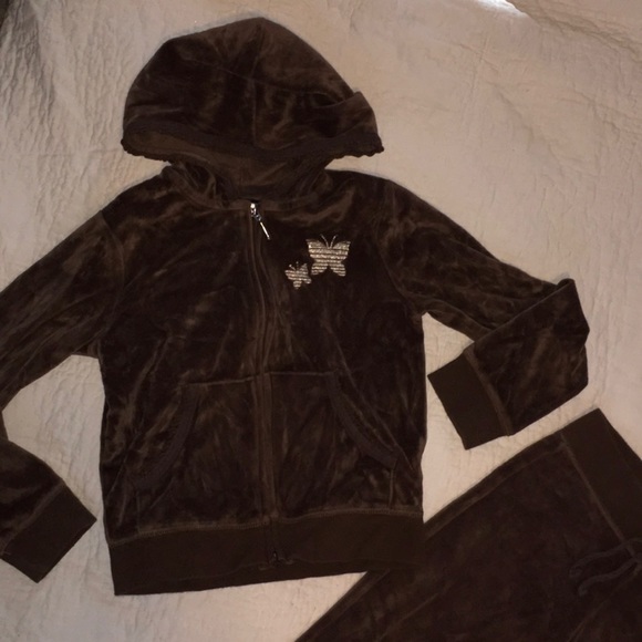 Little girls sz 6/6x two piece brown loungewear - Picture 2 of 5